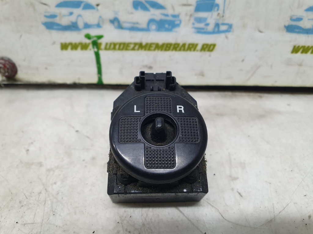 Buton reglaj oglinzi Hyundai Tucson [2004 - 2010] 2.0 crdi D4EA
