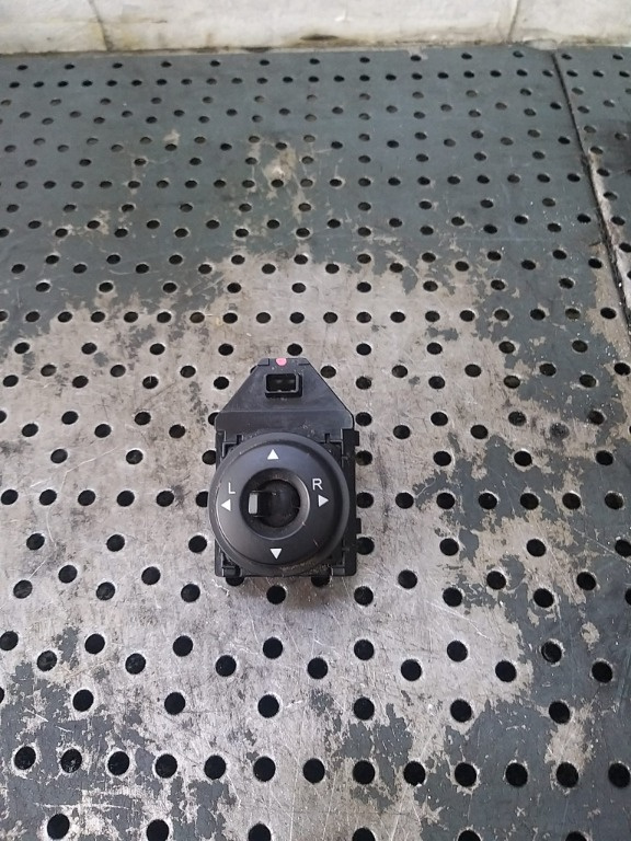 Buton reglaj oglinzi kia ceed 1 ed 457480