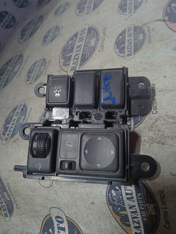 Buton reglaj oglinzi Nissan Juke 2011