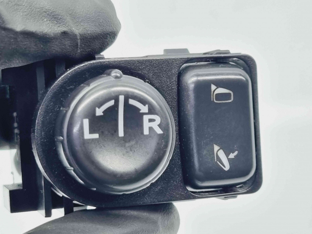 Buton reglaj oglinzi Nissan Qashqai Facelift (2) [Fabr 2009-2013] OEM