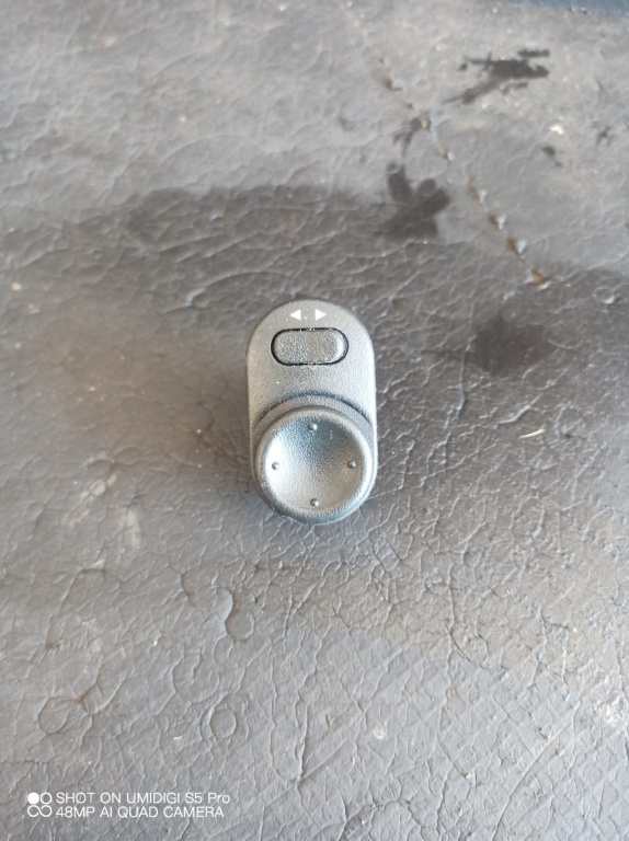 Buton reglaj oglinzi , Opel Astra G COD - 09226861
