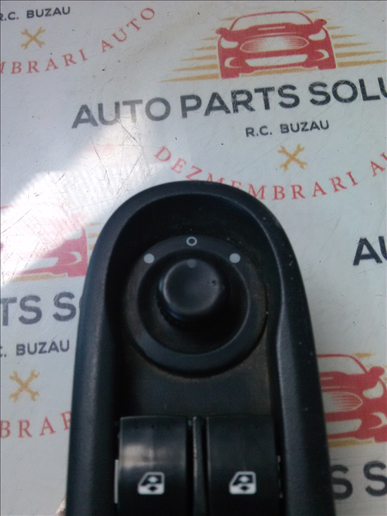 Buton reglaj oglinzi RENAULT TRAFIC an fabr. 2008