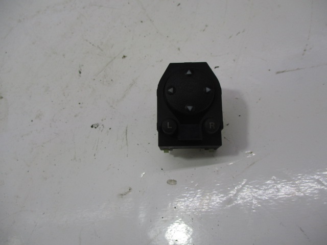 BUTON REGLAJ OGLINZI SEAT TOLEDO FAB. 1991 - 1999 ⭐⭐⭐⭐⭐