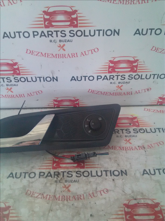 Buton reglaj oglinzi SKODA OCTAVIA 2 an fabr 2011