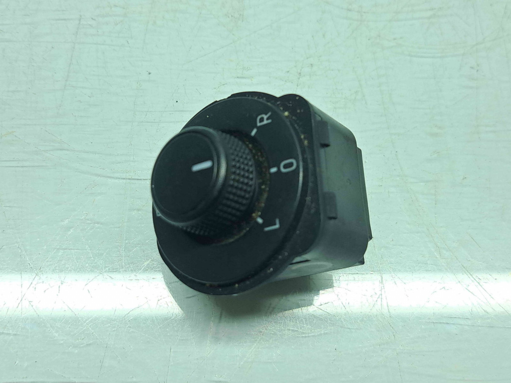 Buton reglaj oglinzi Skoda Octavia 3 Combi (5E5) [Fabr 2012-prezent] Facelift 5E0959565B