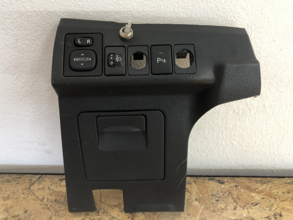Buton reglaj oglinzi Toyota Auris TS Hybrid combi 2015 (55422)