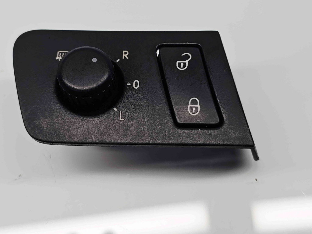 Buton reglaj oglinzi Volkswagen Caddy 3 (2KA, 2KH) [Fabr 2004-2010] 1T2959552F