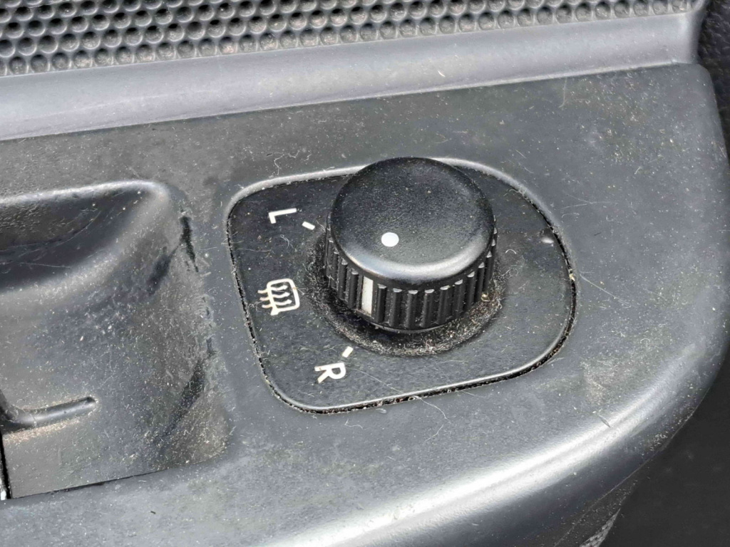 Buton reglaj oglinzi Volkswagen Golf 5 (1K1) [Fabr 2004-2008] OEM