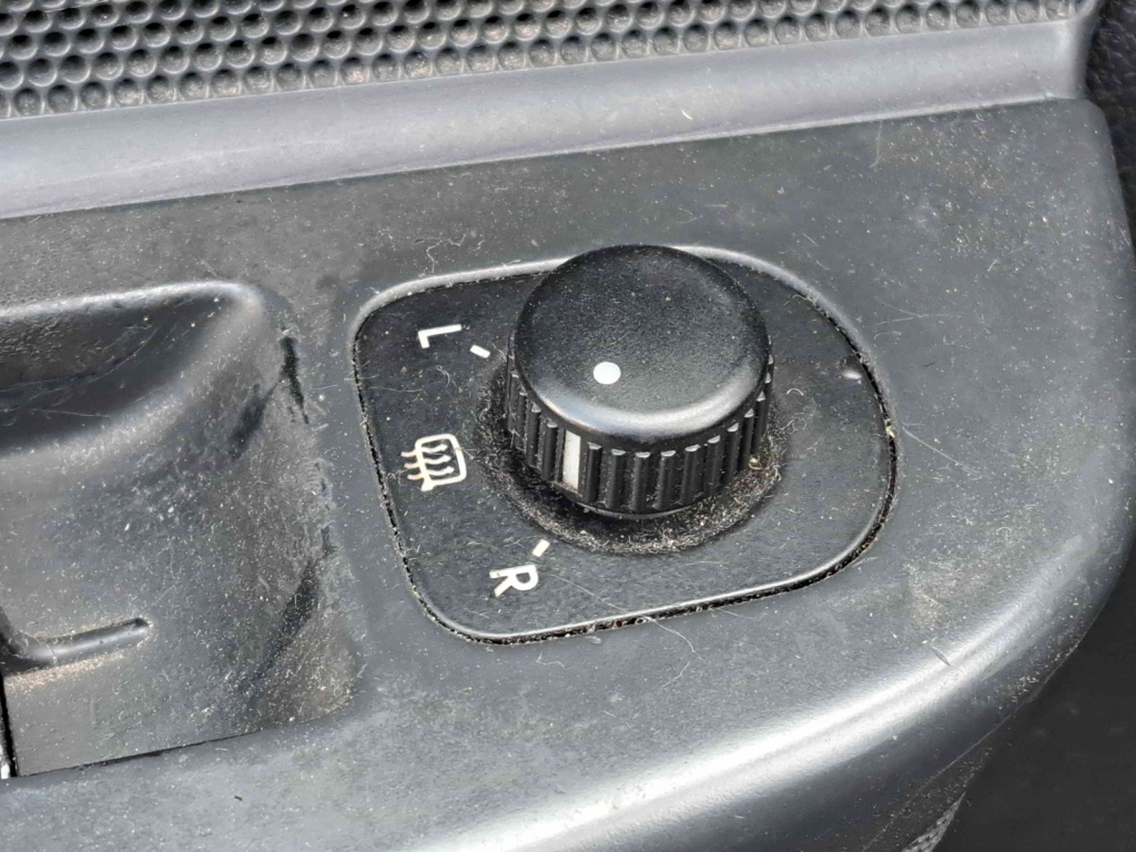Buton reglaj oglinzi Volkswagen Golf 5 (1K1) [Fabr 2004-2008] OEM