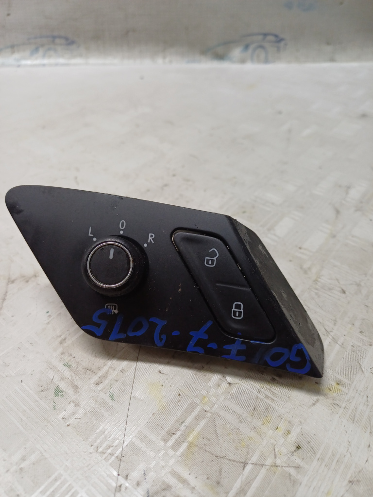 Buton reglaj oglinzi Volkswagen Golf 7 - Motorina 2015, 5G0959565AE / 5G0962126A