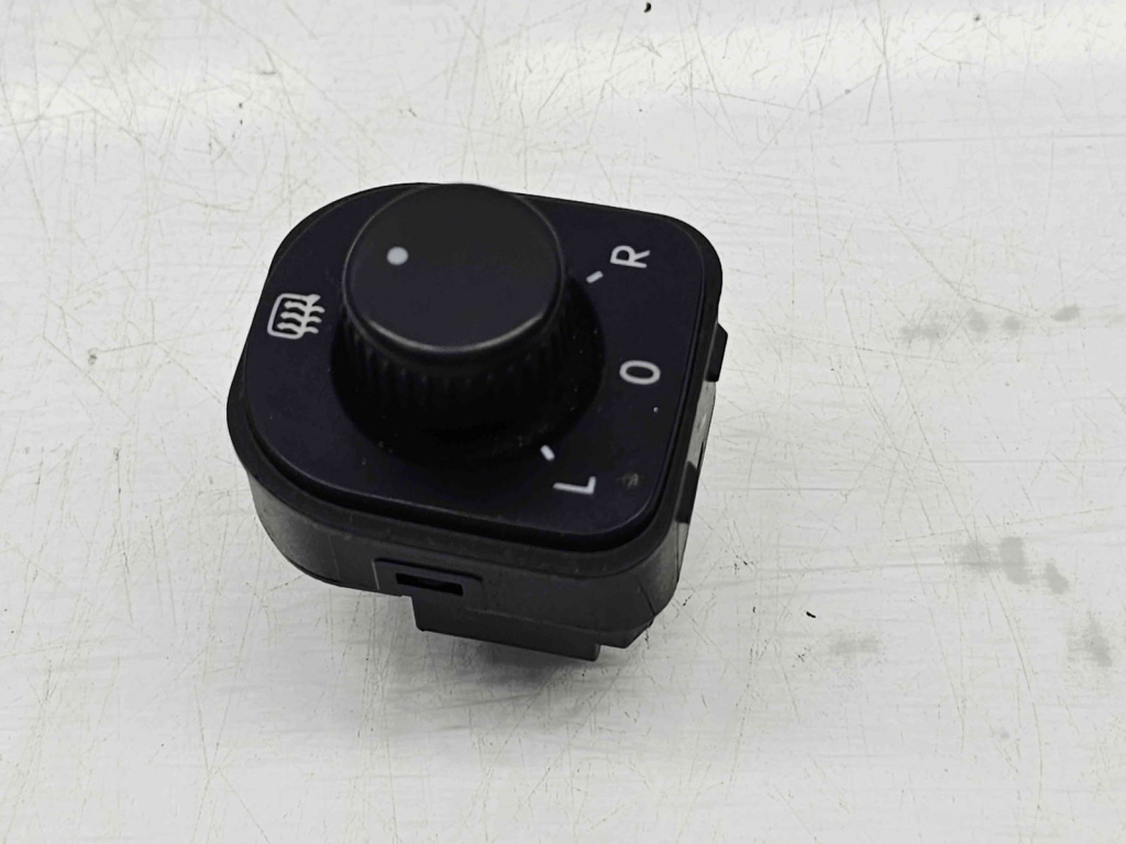 Buton reglaj oglinzi Volkswagen Jetta 3 (1K2) [Fabr 2005-2010] 1K0959565H
