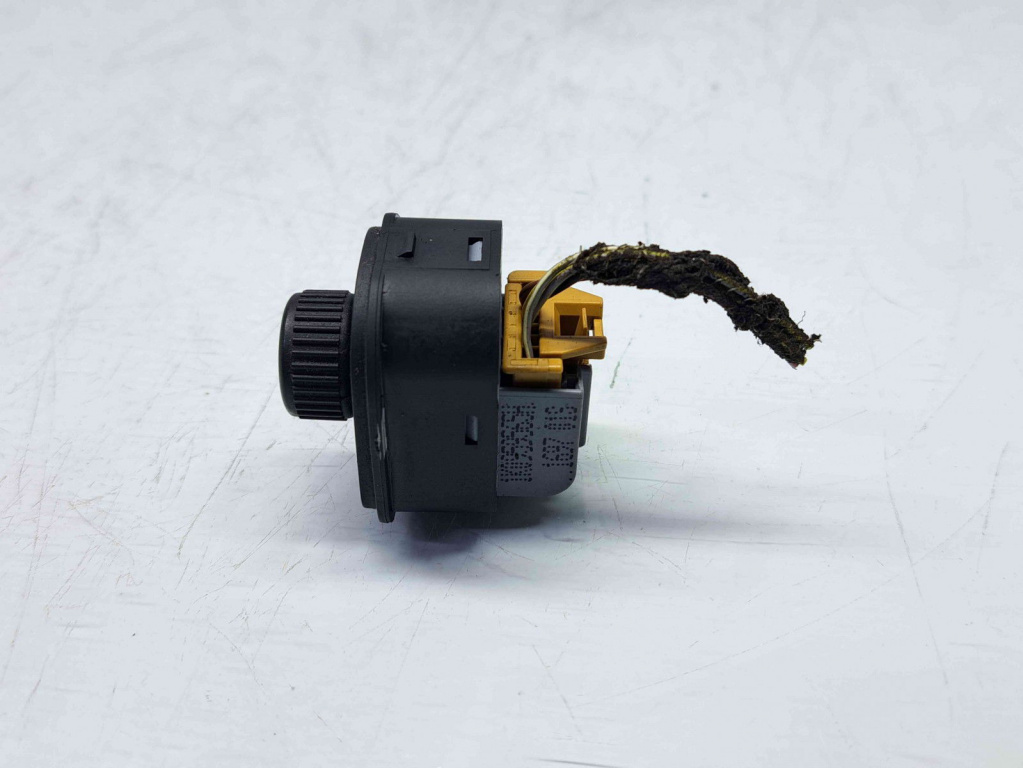 Buton reglaj oglinzi Volkswagen Passat B6 (3C2) [Fabr 2005-2010] 1K0959565H