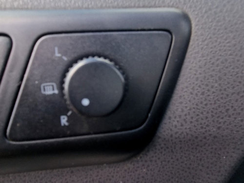 Buton reglaj oglinzi Volkswagen Polo (9N) [Fabr 2001-2008] 1.2 Benz AZQ 47KW / 64CP