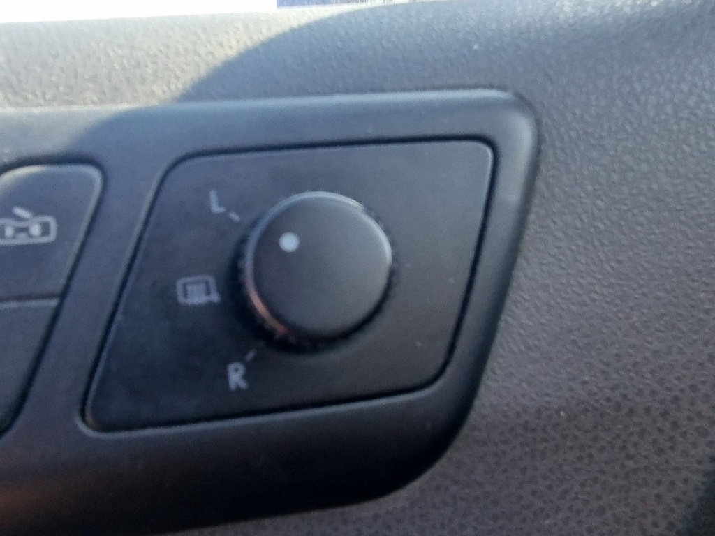 Buton reglaj oglinzi Volkswagen Polo (9N) [Fabr 2001-2008] 1.4 Benz BBz 74KW / 101CP