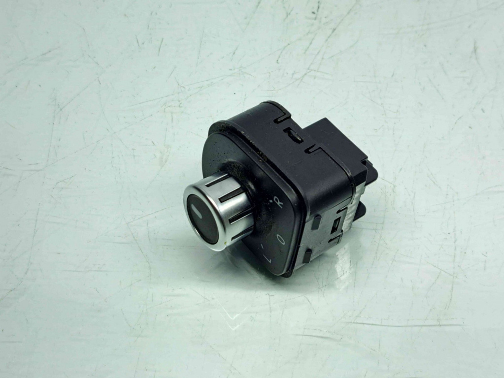 Buton reglaj oglinzi Volkswagen Tiguan (5N) [Fabr 2007-2016] 5K2959565