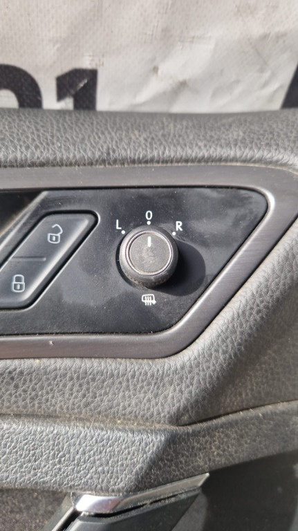 Buton reglaj oglinzi Vw Golf 7 1.6 TDI combi an fab 2019 cod 5G0959565AC