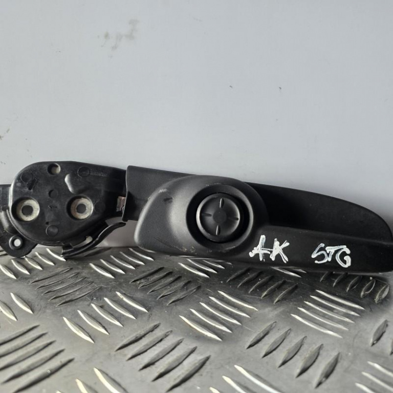 Buton reglaj scaun stanga fata Opel Astra K 2015-2019