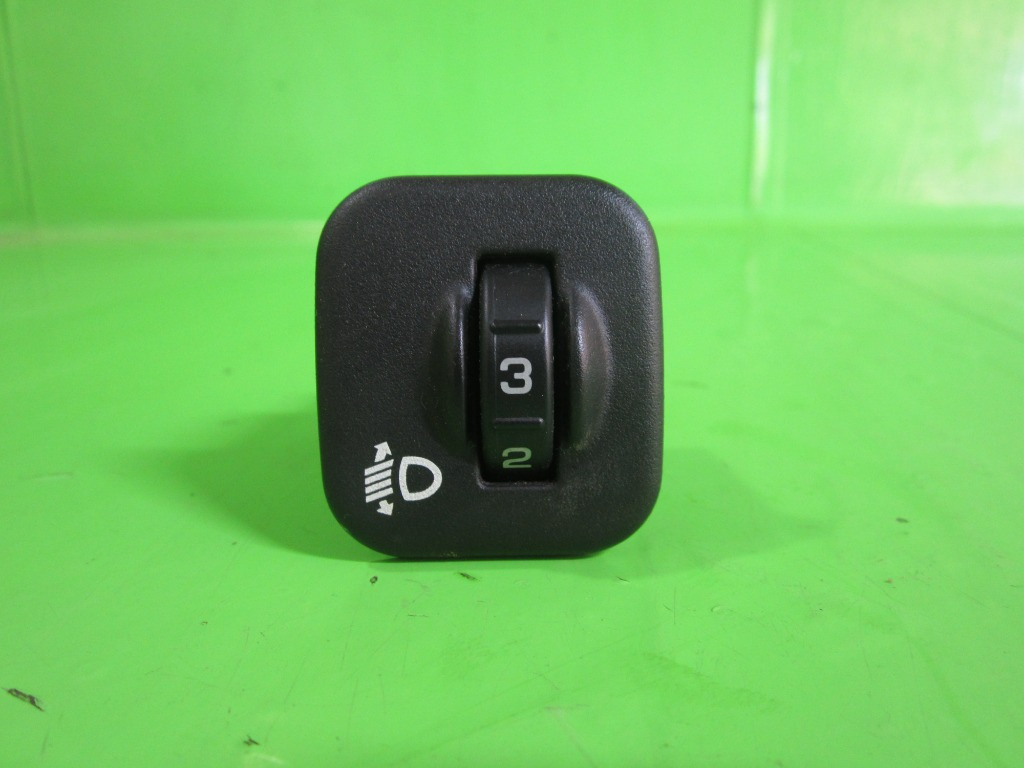 BUTON REGLAJ TREPTE FARURI JEEP CHEROKEE KJ LIBERTY 4x4 FAB. 2001 - 2008 ⭐⭐⭐⭐⭐