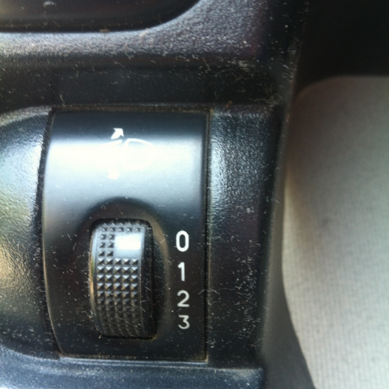 Buton reglare faruri Daewoo Cielo [1994 - 2002] Sedan 4-usi 1.5i MT (78hp) (KLETN)