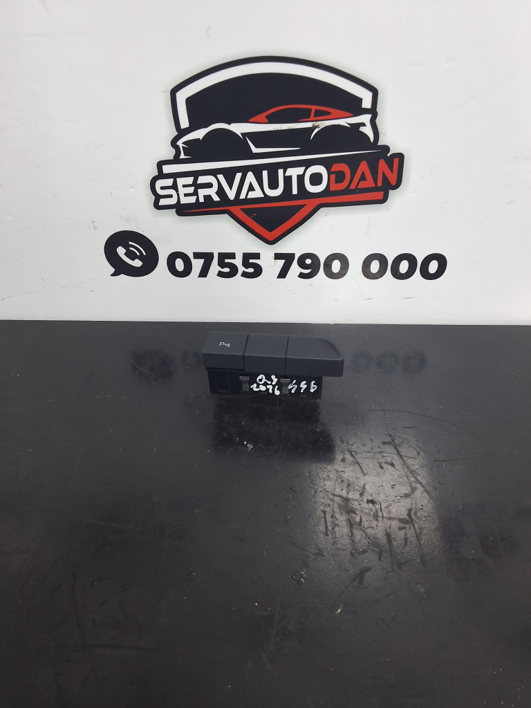 Buton senzor parcare Audi Q3 (2011-2017) [8U] 2.0 Motorina 2015, 8U0959674C