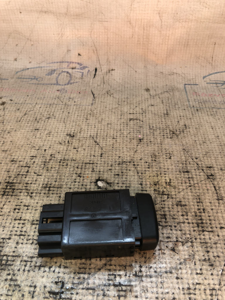 Buton senzor parcare Mitsubishi ASX 1.8 Motorina 2014