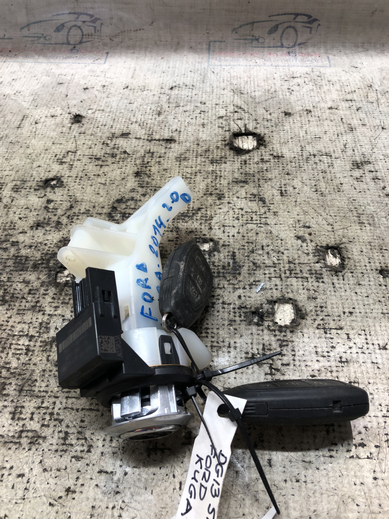 Buton start stop + cheie Ford Kuga 2.0 Motorina 2014