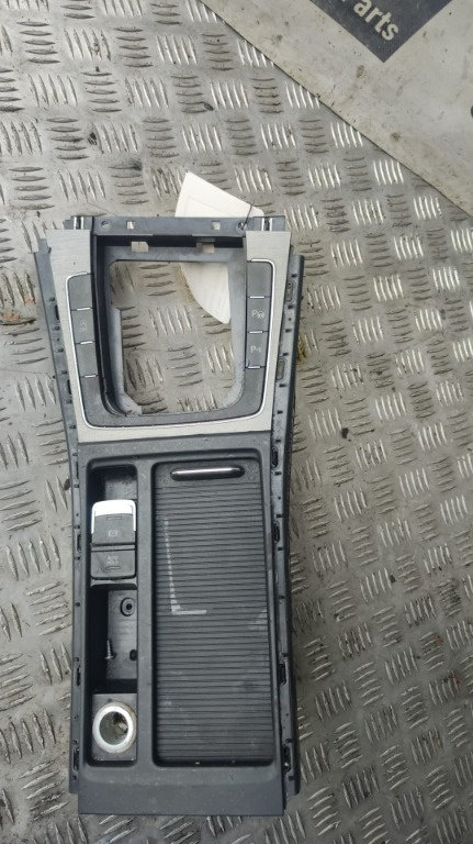 Buton start stop Vw Golf 7 1.6 TDI hatchback cod motor CLH ,transmisie automata, an 2013