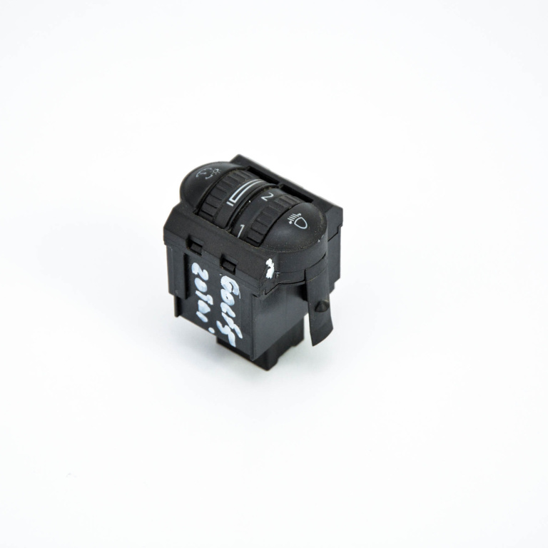 Buton Vw Golf 5 2003-2009 2.0 Tdi 16V Bkd Motorina 1K0941333A