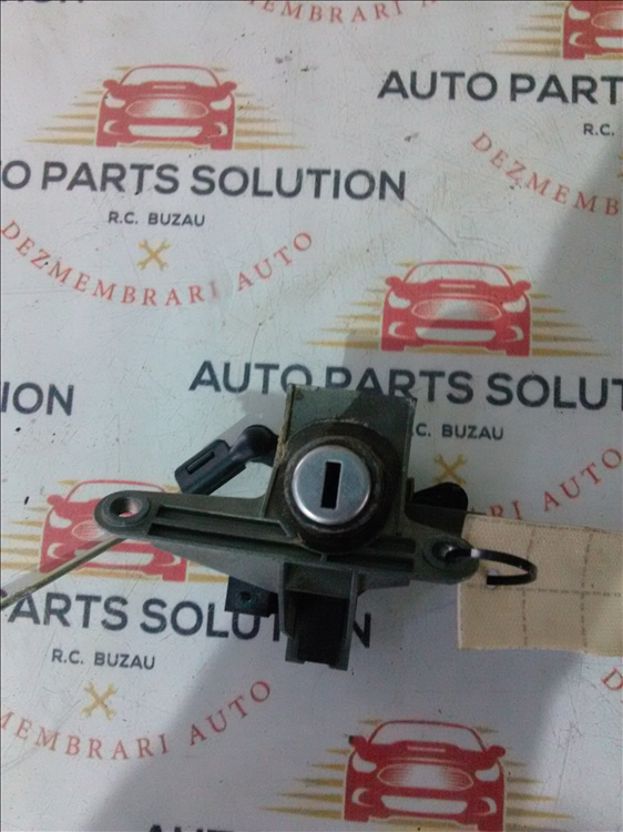 Butuc haion AUDI A4 an fabr. 2000