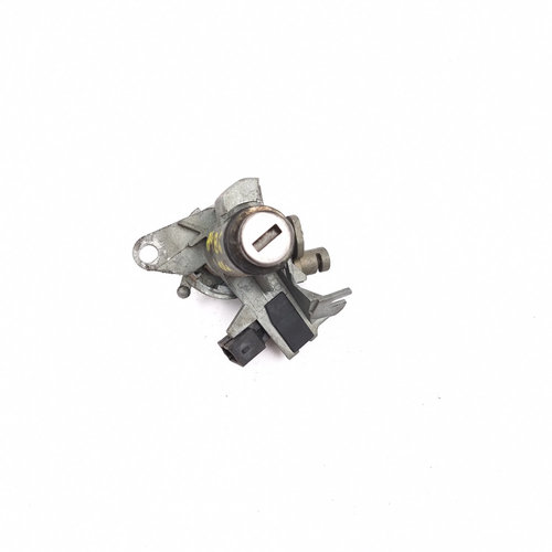 Butuc Portbagaj Audi A4 B6 (8E) 2000-2004 8E0827573