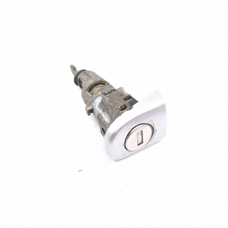 Butuc Portbagaj Skoda Fabia 2 2007-2014 1.2 Bzg Benzina