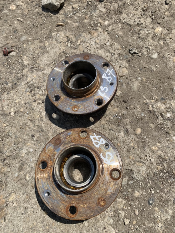 Butuc spate Opel Corsa D [2006 - 2011] Hatchback 3-usi 1.3 CDTi MT (75 hp)