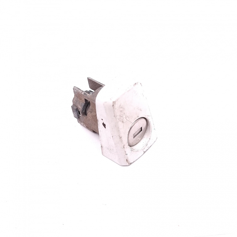 Butuc Usa Fata Stanga Opel Astra H 2004-2012