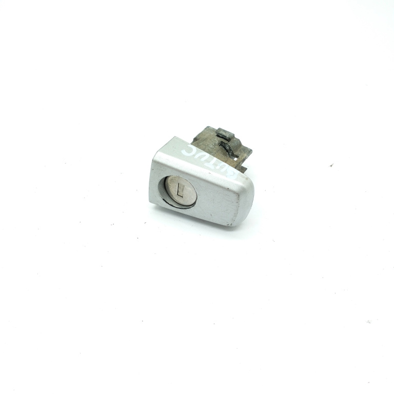 Butuc Usa Fata Stanga Opel TIGRA B TwinTop 2004 - 2009