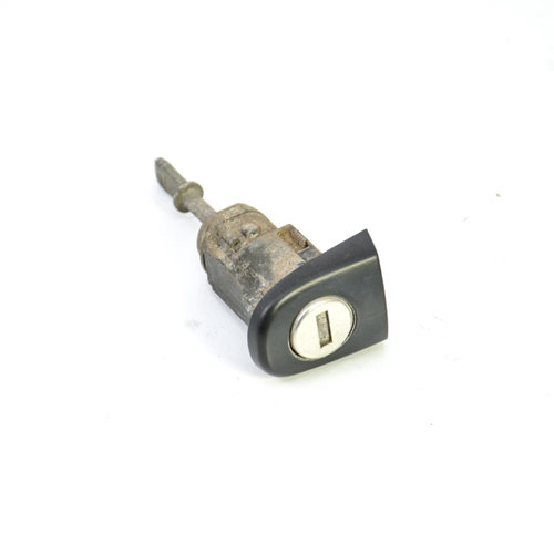 Butuc Usa Fata Stanga Vw Bora (1J) 1998-2005 1U0837167, 1U0837167, 1U0837168, 1U0 837 168, 1U0 837 1...