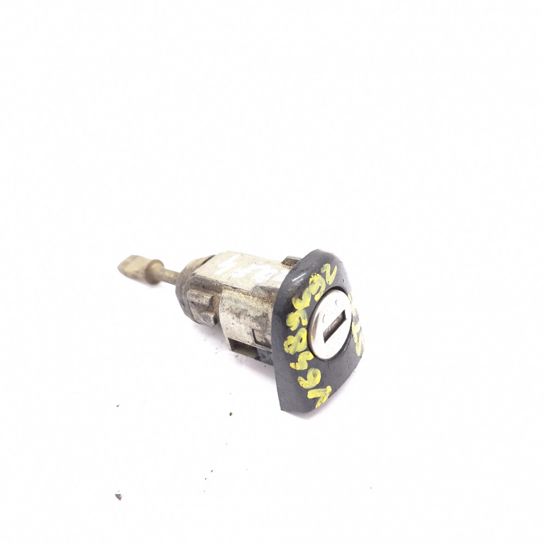 Butuc Usa Fata Stanga Vw Golf 4 1997-2004 1.9 Tdi Ahf Motorina