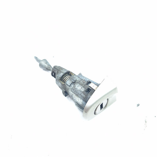 Butuc Usa Fata Stanga Vw Golf 6 2008-2013