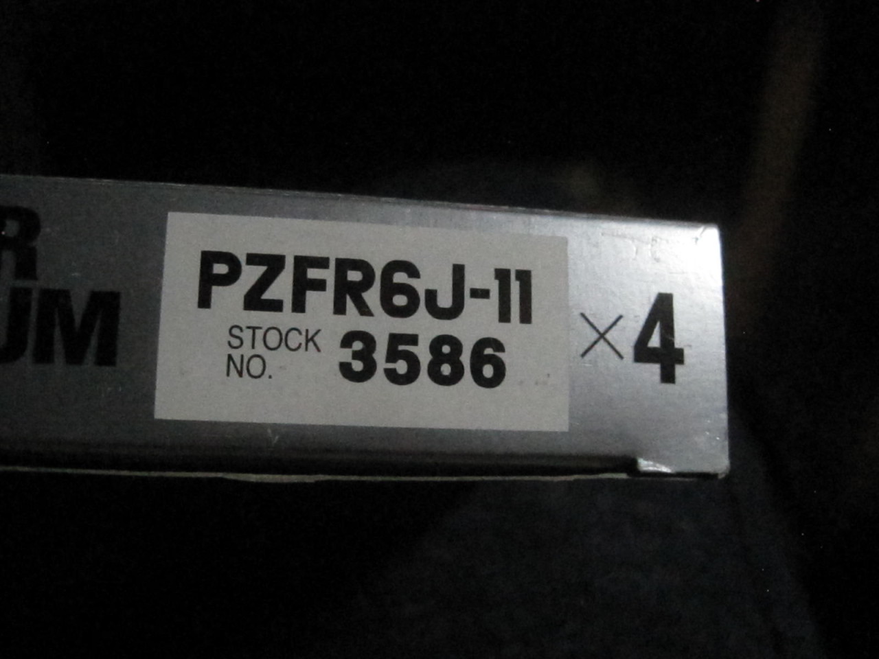 Buzii ngk laser platinum pzfr6j-11 stoc nr 3586