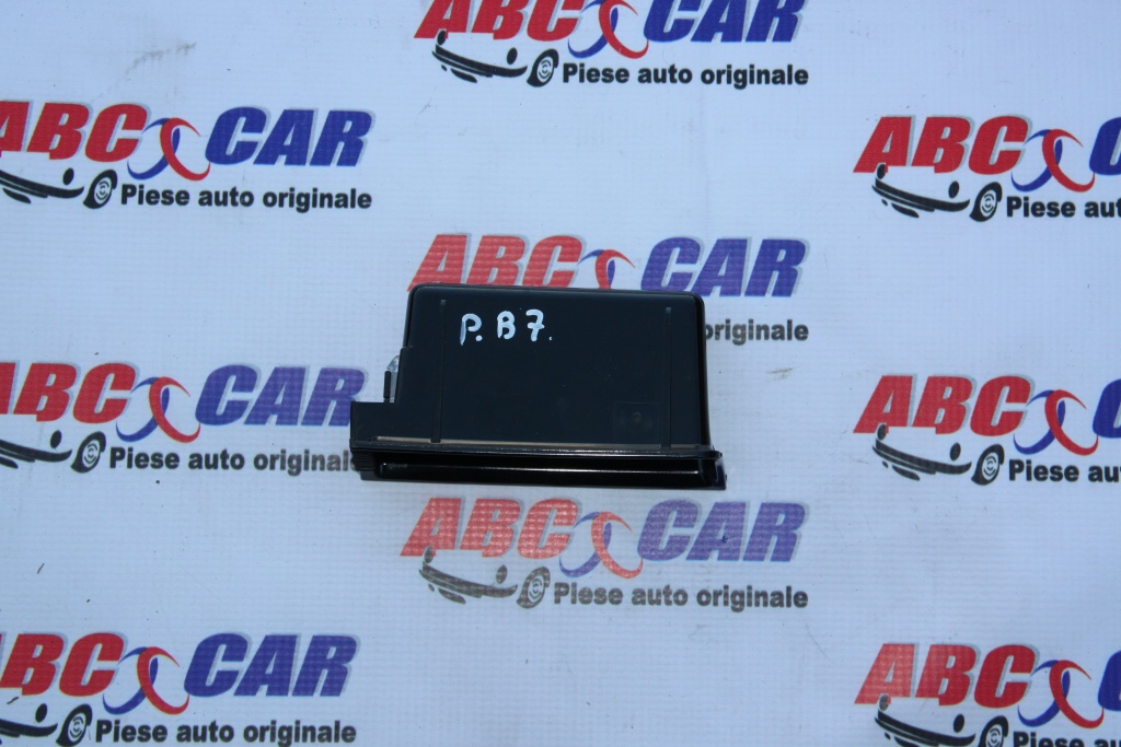Buzunar bord VW Passat B7 cod: 3C0863077 model 2012
