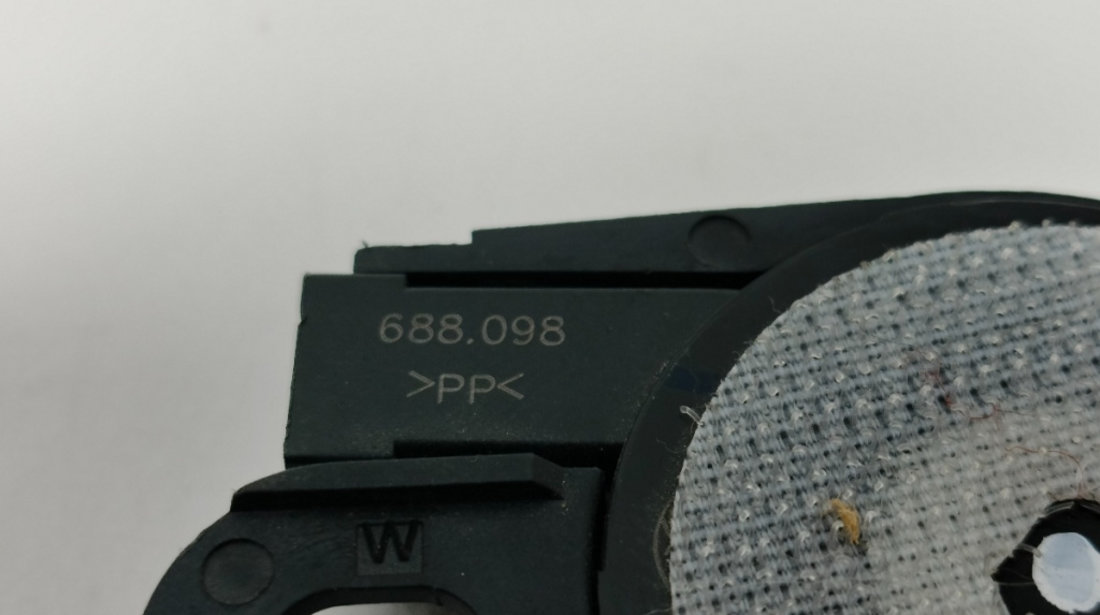 Buzzer senzori parcare ​Volkswagen Passat B7 (365) Variant 2012 2.0 TDI OEM 8E0919279