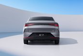 BYD e7