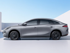 BYD e7