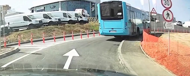 Ca la noi la nimeni. Abia inaugurat, Pasajul Ciurel este prea ingust pentru autobuze asa ca soferii improvizeaza