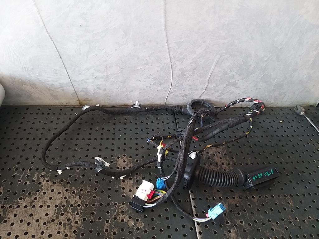 Cablaj instalatie electrica usa dreapta fata audi a3 8y 8y1971030h