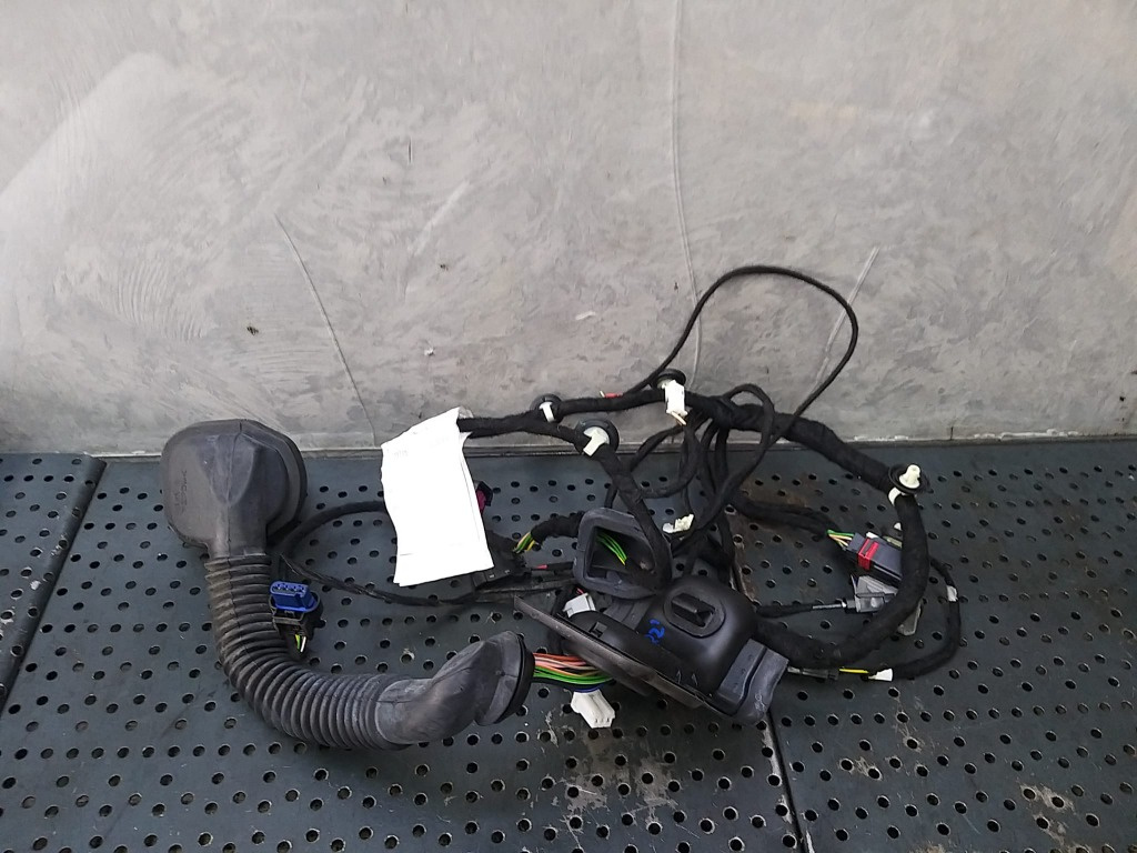 Cablaj instalatie electrica usa dreapta fata jeep compass 2 52139906