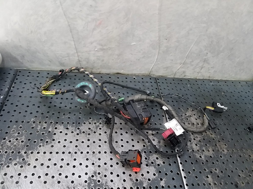 Cablaj instalatie electrica usa stanga fata opel corsa e x10 13403565