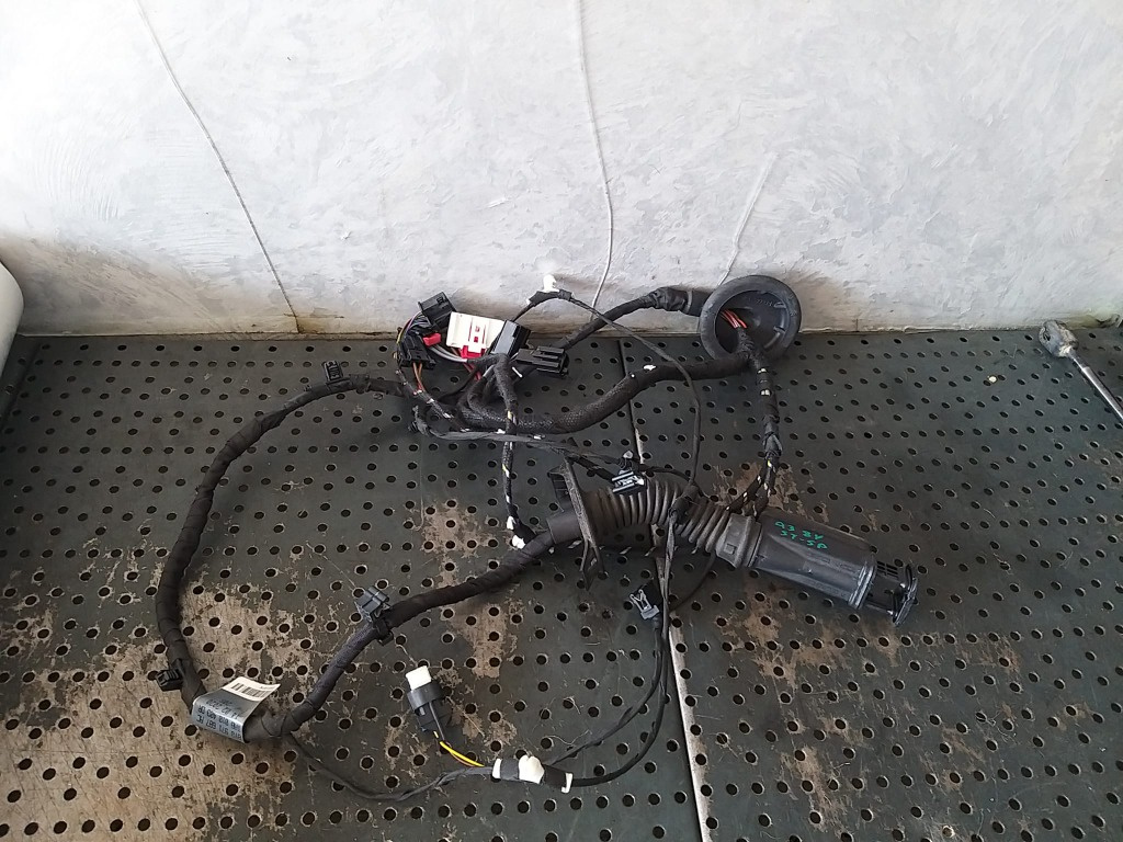 Cablaj instalatie electrica usa stanga spate audi a3 8y 8y0971687ac