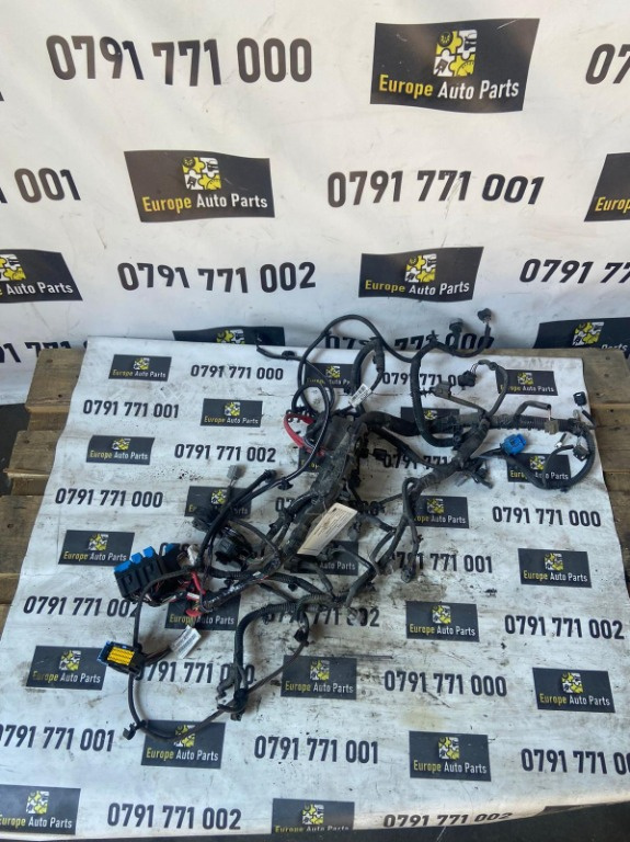 Cablaj motor Renault Clio 4 0.9 Tce H4B 2015 Cod : 819111633R