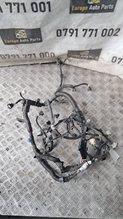 Cablaj motor Toyota Aygo 1.0 VVTI 1KR-FE an 2019 cod 82121-0H570