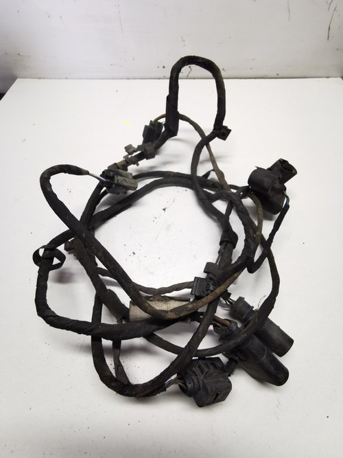 Cablaj senzori parcare fata Audi A4 B7 instalație electrica bara fata senzori claxoane proiectare